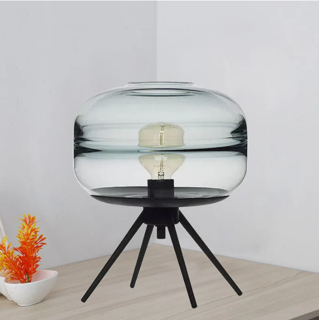 ArtistiLight - lamp met vier moderne creatieve poten