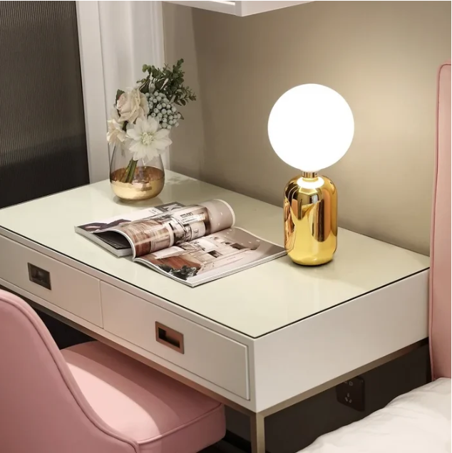 WinterGlo - Moderne creatieve tafellamp met Scandinavisch design
