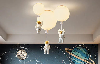 Astronova | Moderne LED-plafondlamp met maan- en astronautendesign