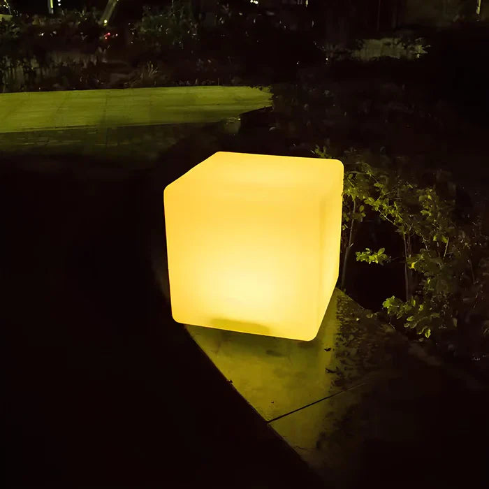 CubeGlow – kubusvormige tuinlamp