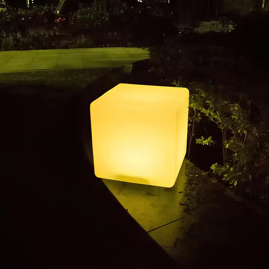 CubeGlow – kubusvormige tuinlamp