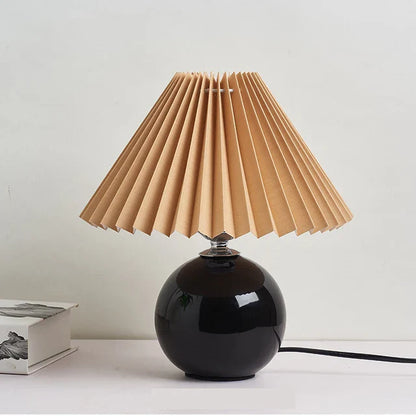 Antiek geplooid – vintage tafellamp met plooien
