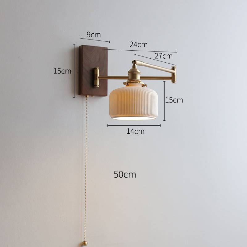 Keramische wandlamp met houten plaat