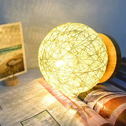 MoonLuxe | handgemaakte dimbare rotan tafellamp