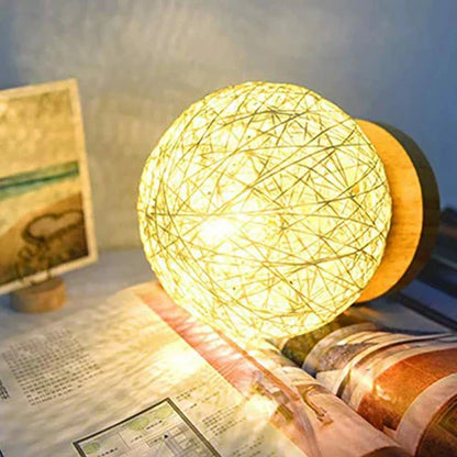 MoonLuxe | handgemaakte dimbare rotan tafellamp